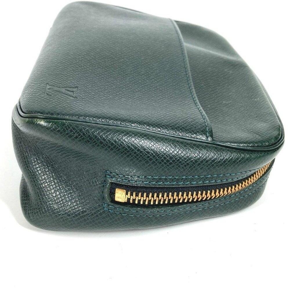 LOUIS VUITTON Taiga Accessory Makeup Pouch Cosmetics Pouch Clutch Bag - Picture 4 of 16